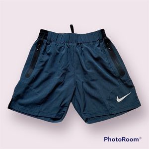 Women's Nike Pro Shorts Size Med